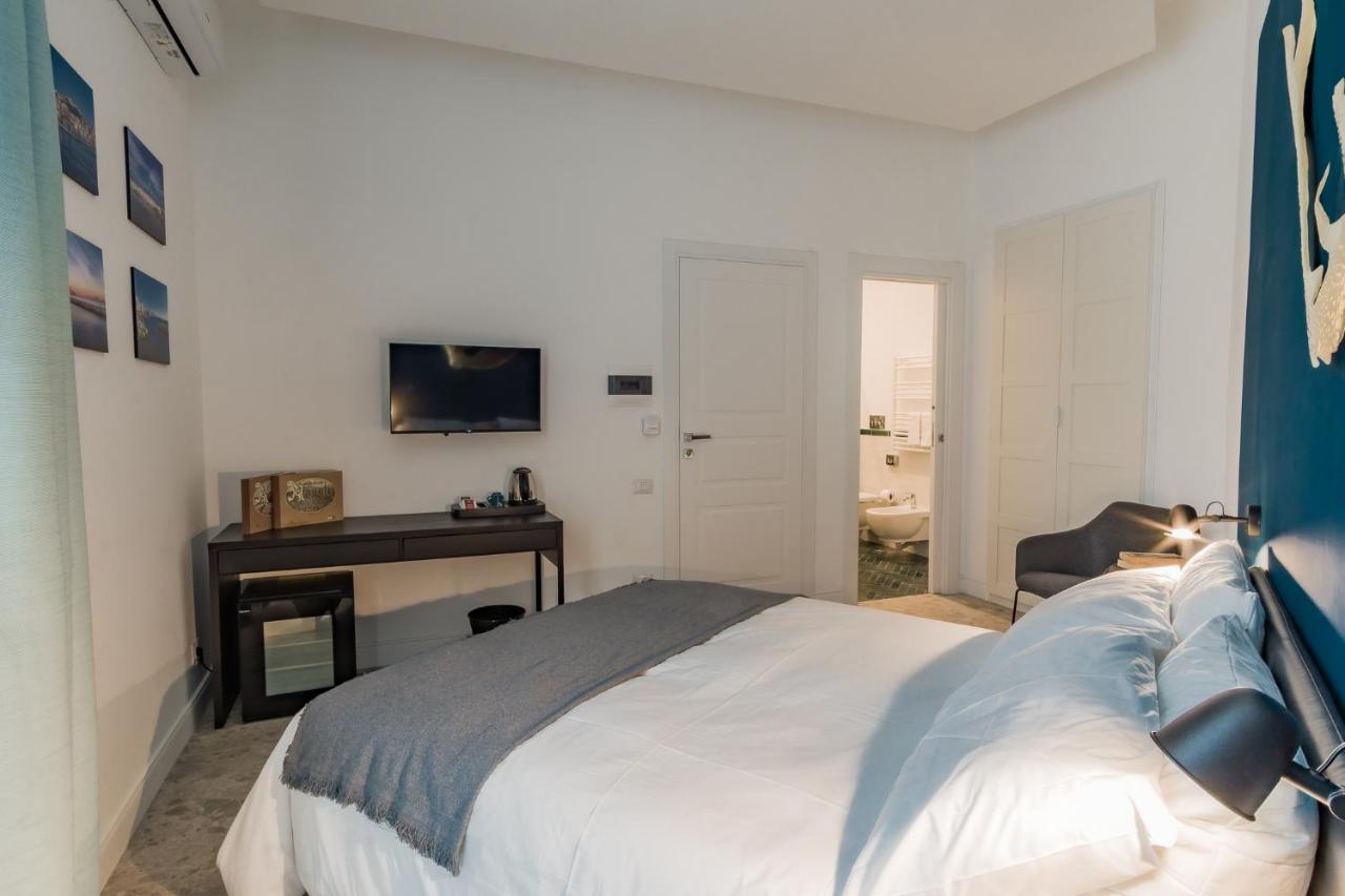 Naos Bed & Breakfast Naples Exterior photo